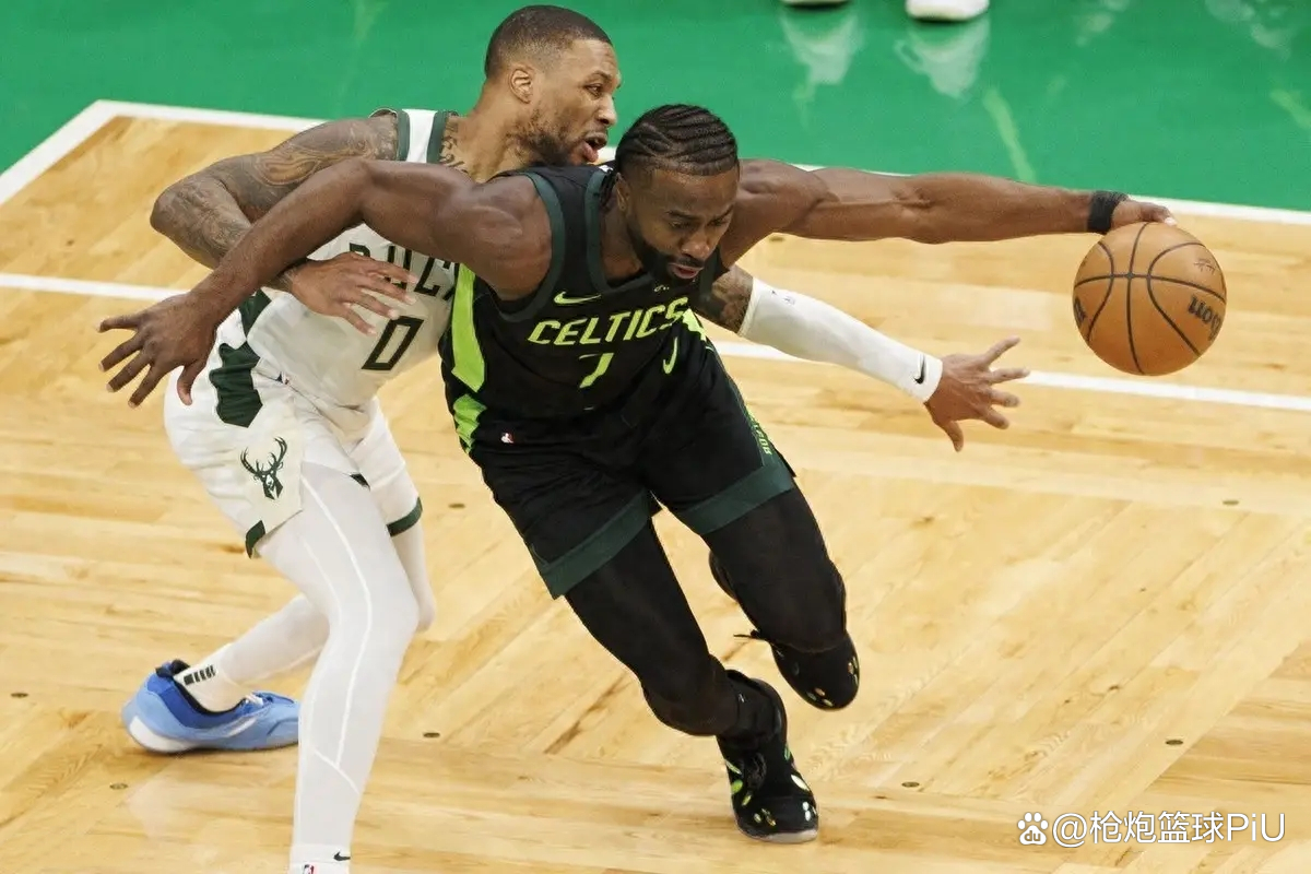 雄鹿险胜米切尔，刷新队史纪录关键表现点燃全场！